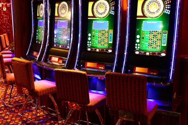 Mobile phone screen showing Wild Fireworks live blackjack table with bet layout on sop555 app